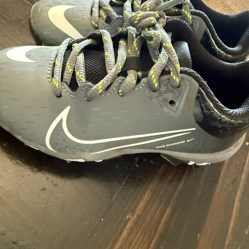 Nike Gray and Black Sneakers Modern Performance